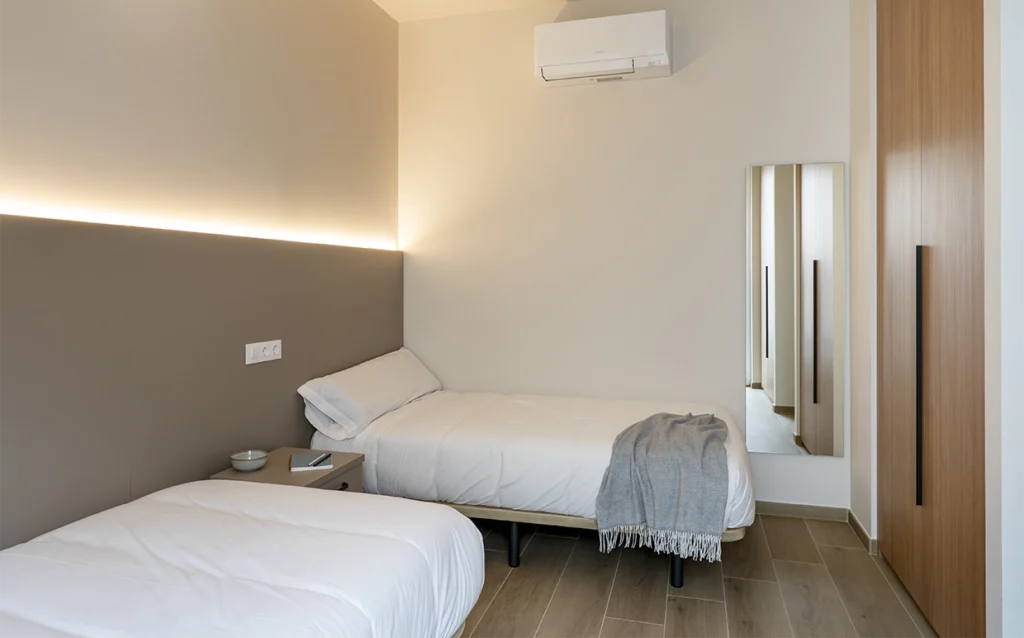 Dormitorio luminoso en apartamento en Vitoria-Gasteiz